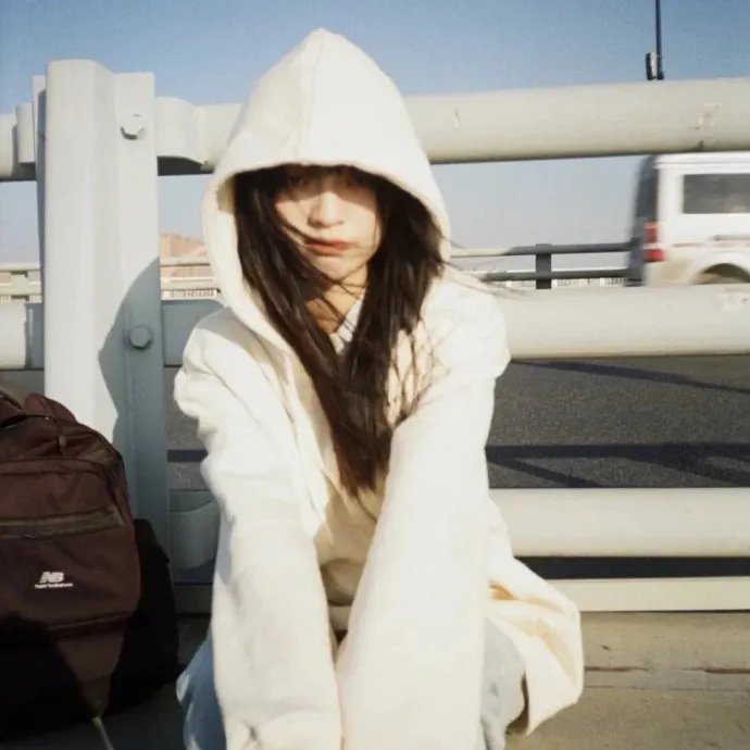 不懂撒娇的女人粤语